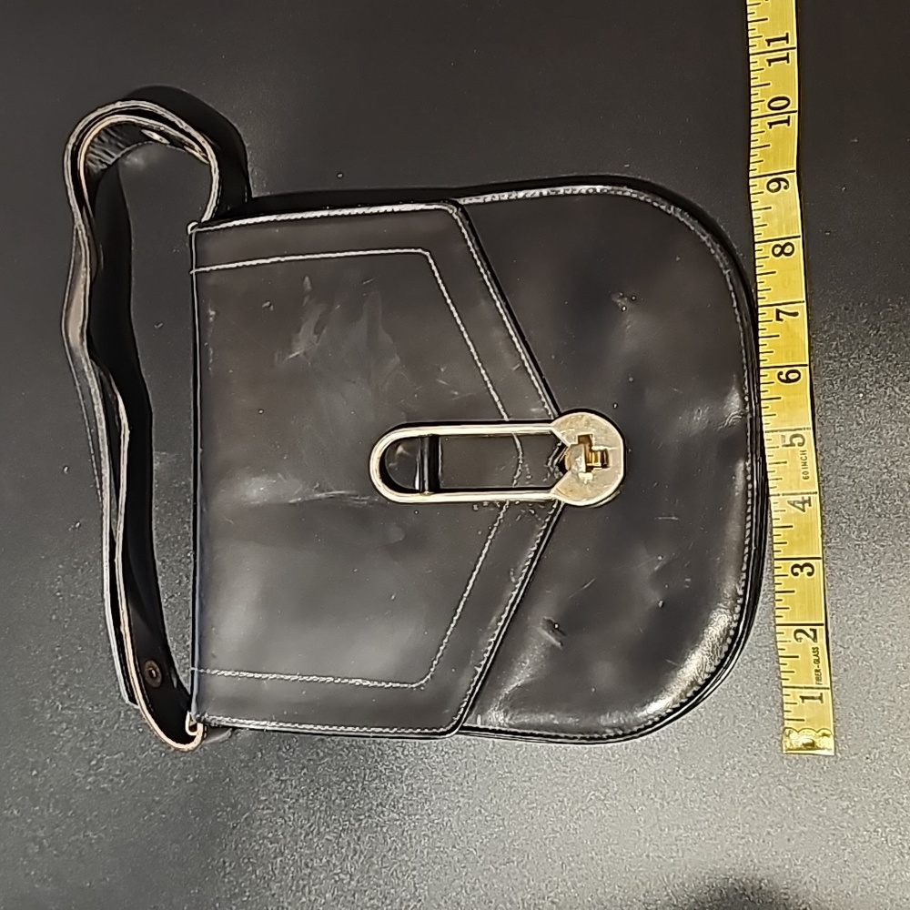 VINTAGE BLACK LEATHER TOTE